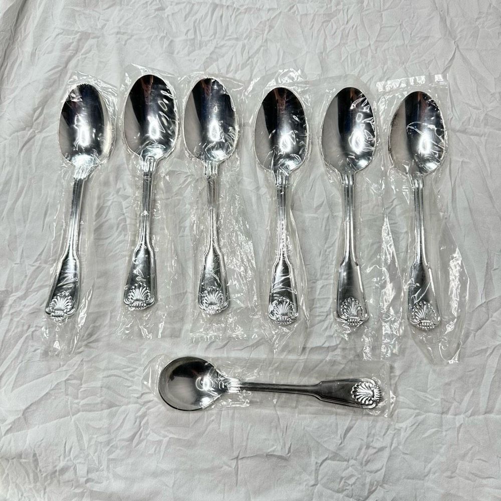 Vtg Olde Chelsea Pattern Silverplated 6 Dinner Spoons + Round Spoon in Plastic